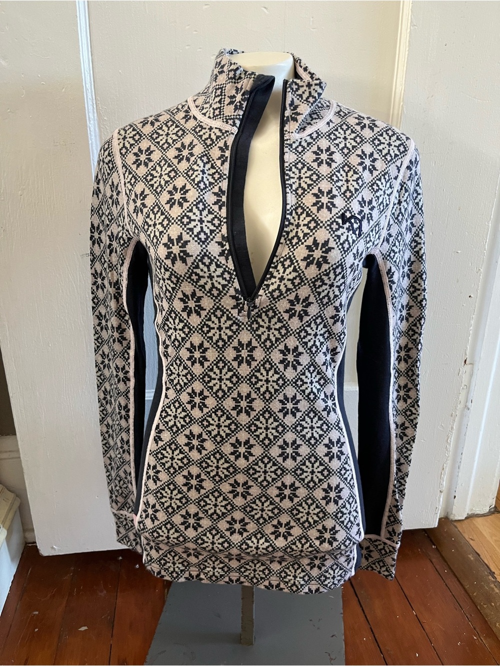 Kari Traa Rose Half-Zip Merino Wool Base Layer Top Nordic Print Size S